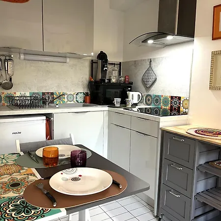 La Couate, T1 Bis Cosy, Calme Et Lumineux, Au Centre Avec Garage 아파트
