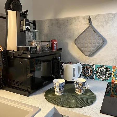 La Couate, T1 Bis Cosy, Calme Et Lumineux, Au Centre Avec Garage 아파트 *